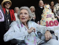 Delores Hope dies at 102