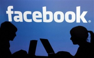 Facebook buys Instagram for $1 bn