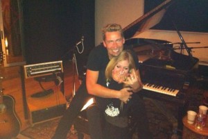 Avril Lavigne engaged to Chad Kroeger