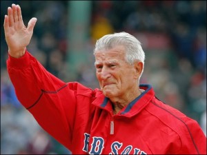 Red Sox icon Johnny Pesky dead at 92